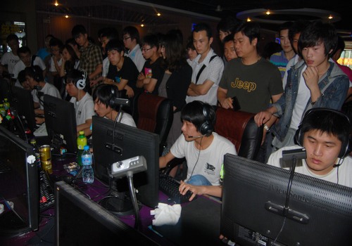 V社即将把CSGO改名为CS？